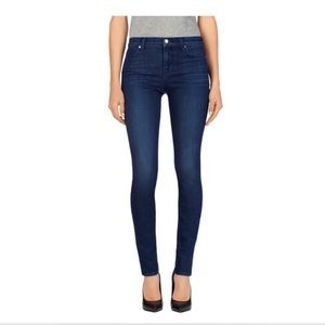 J Brand 620 Mid Rise Super Skinny Jean in Fix